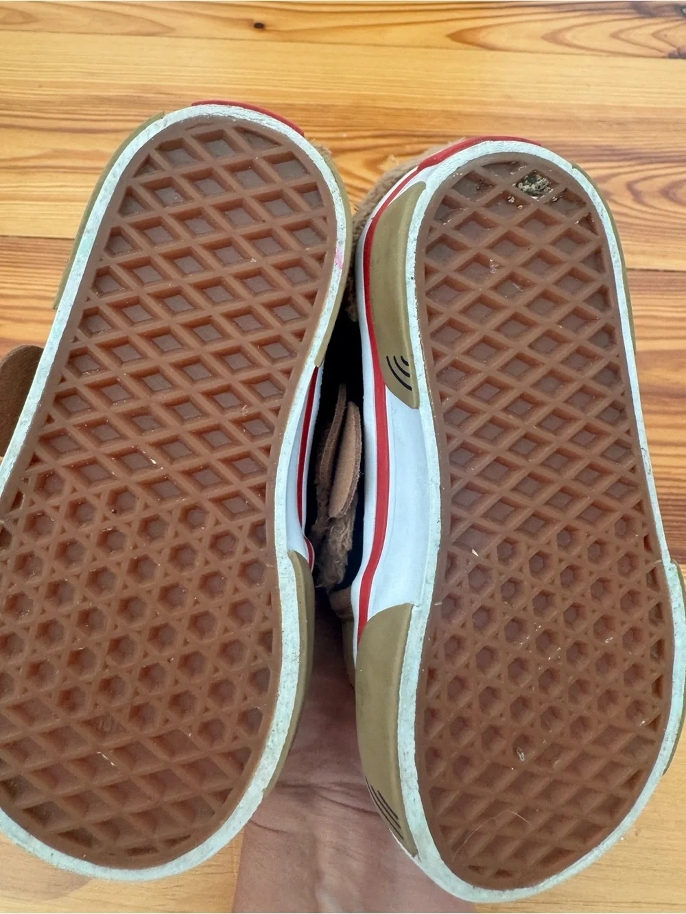 Vans Toddler Brown & White Dog Slip-On Shoes with Red Tongue size 5.5C
